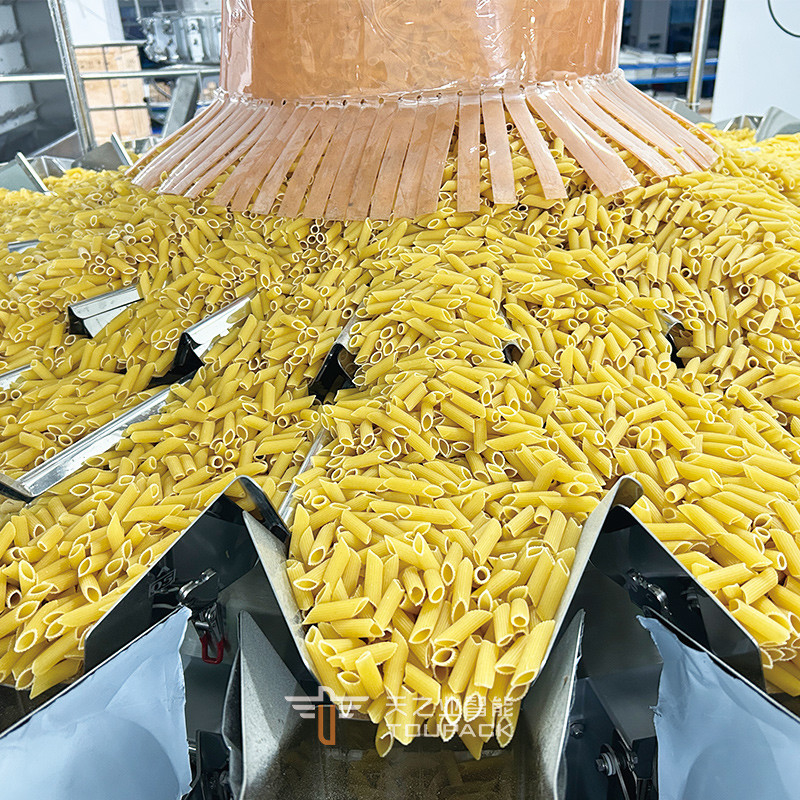 Máy cân và đóng gói cỏ mỡ và 500g đậu phộng